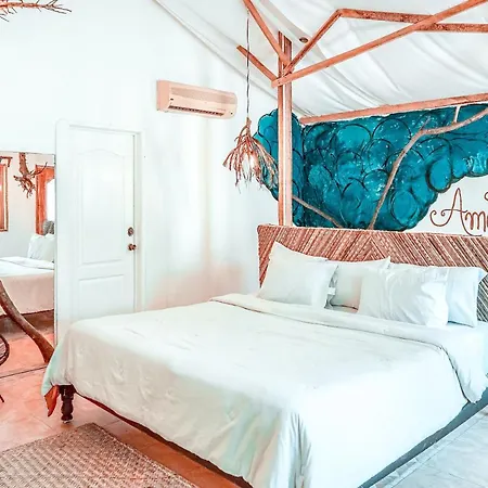 Casa Cormoranes Hotel